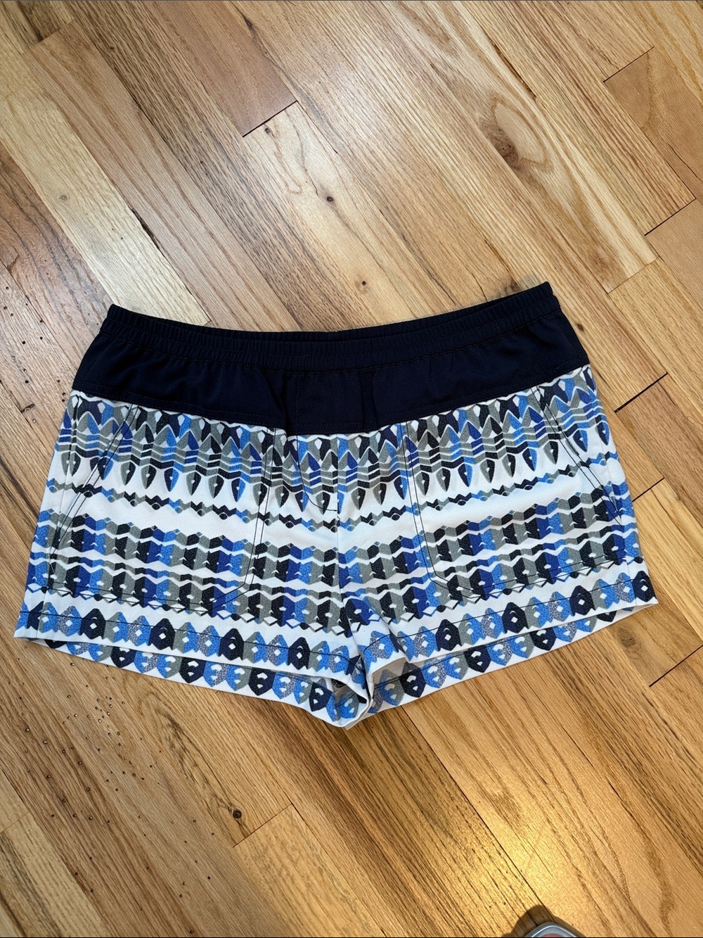 BCBGMaxAzria Blue and Black Patterned Athletic Shorts
